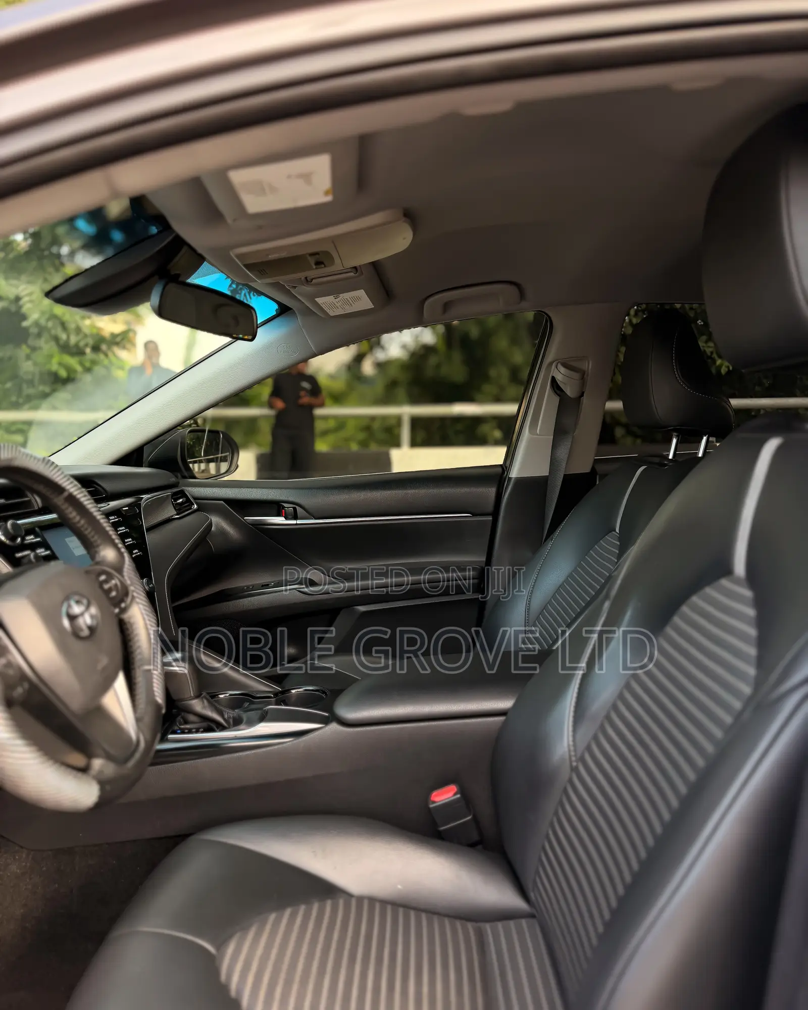 Toyota Camry SE FWD (2.5L 4cyl 8AM) 2018 Brown
