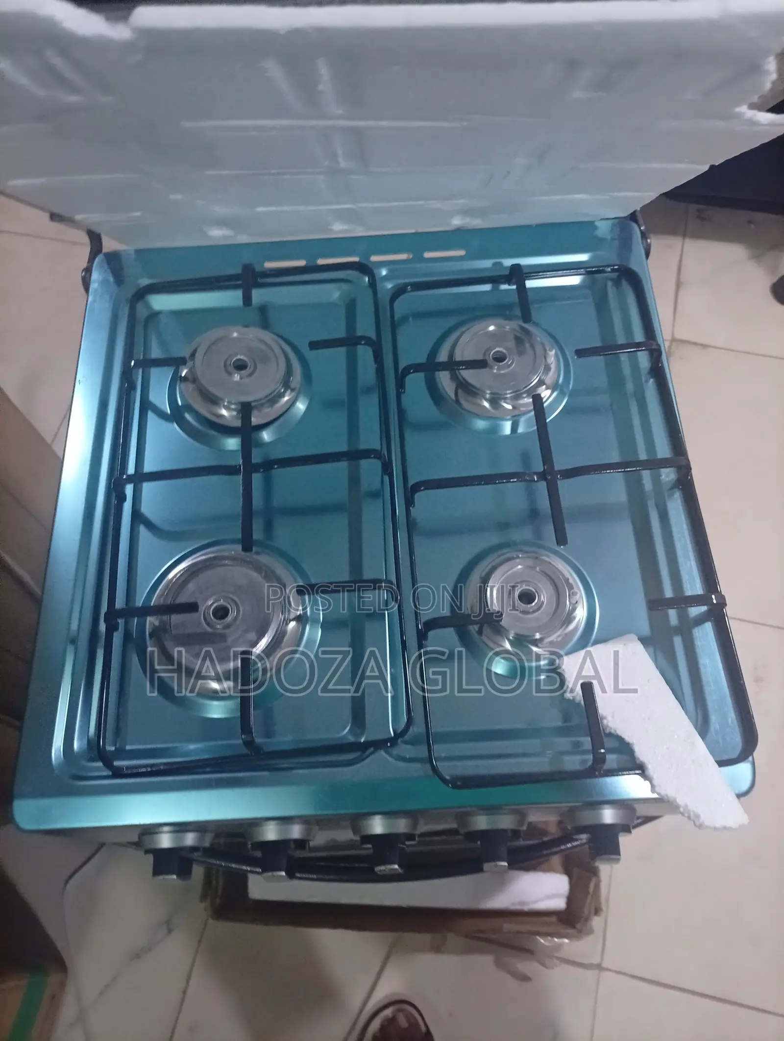Brand New Skyrun Four Burner Gas Cooker for Modern Kitchen