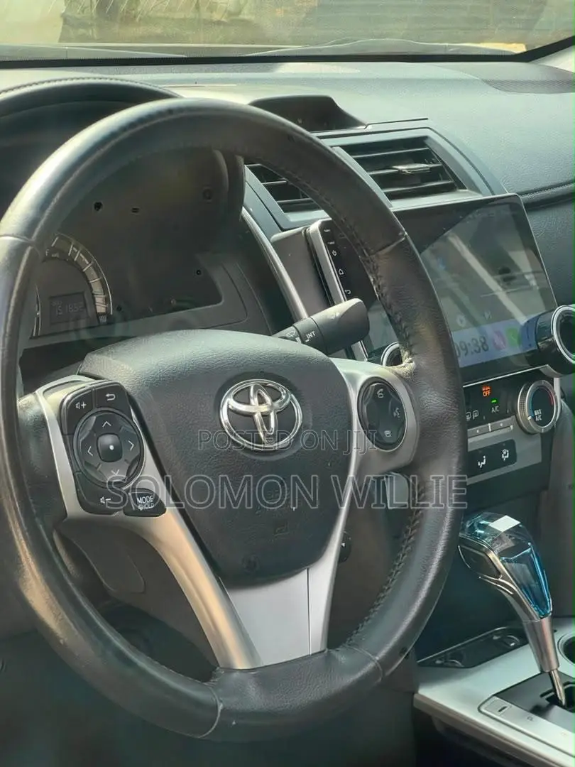 Toyota Camry SE 4dr Sedan (3.5L 6cyl 6A) 2014 Black