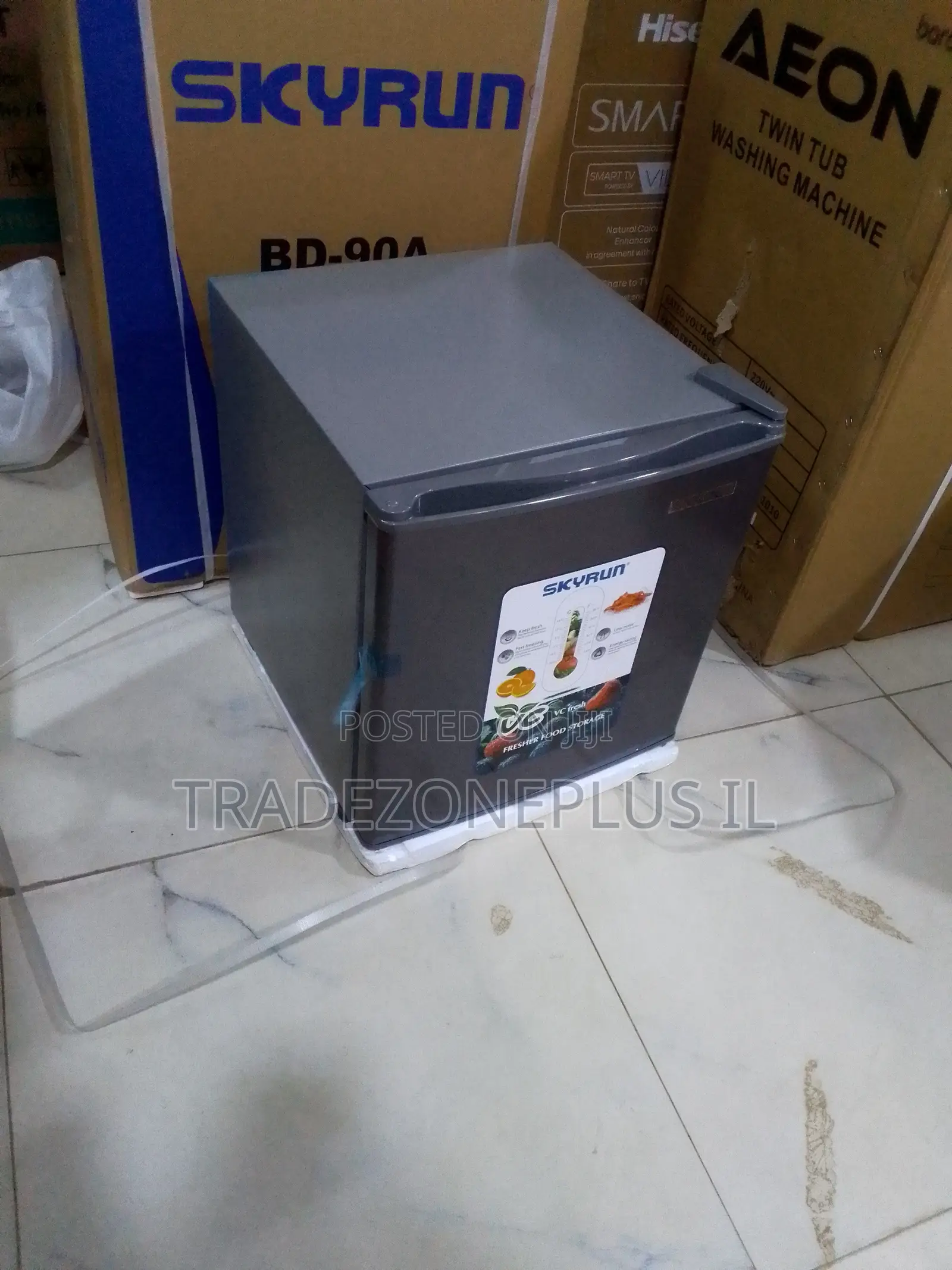 Skyrun 50L Personal Fridge – Compact Space-Saving Design