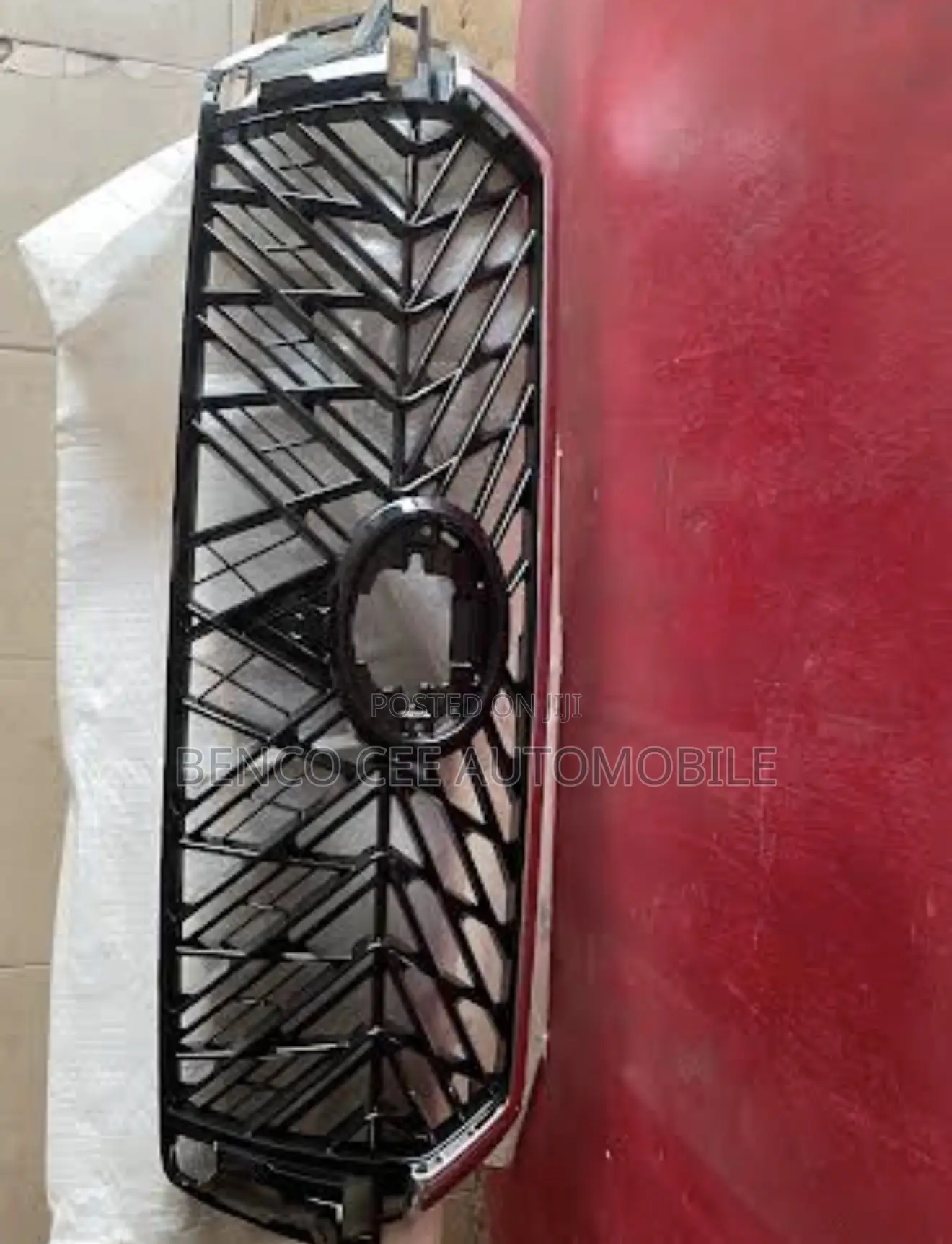 Original Front Grill Toyota Land Cruiser 2018
