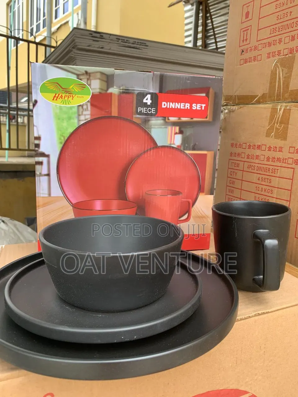 Happy Rain 4 Piece Ceramic Dinnerware Set Round Matte Black