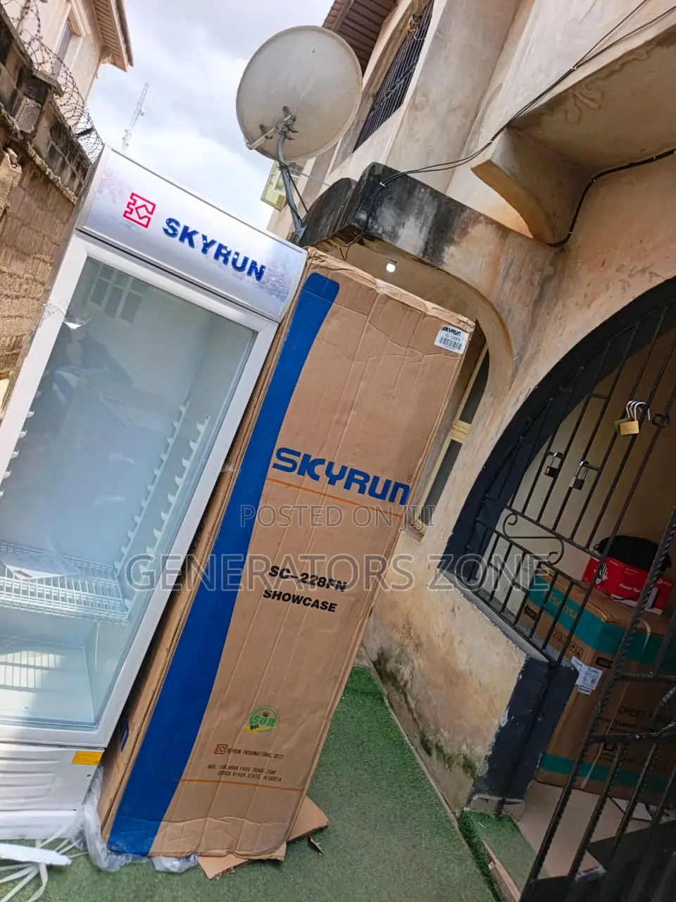 Skyrun 228L Professional Commercial Chiller