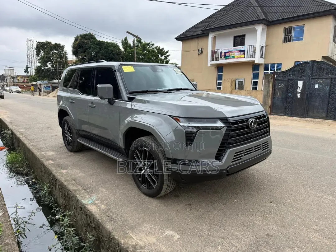 Lexus GX 2024 Gray
