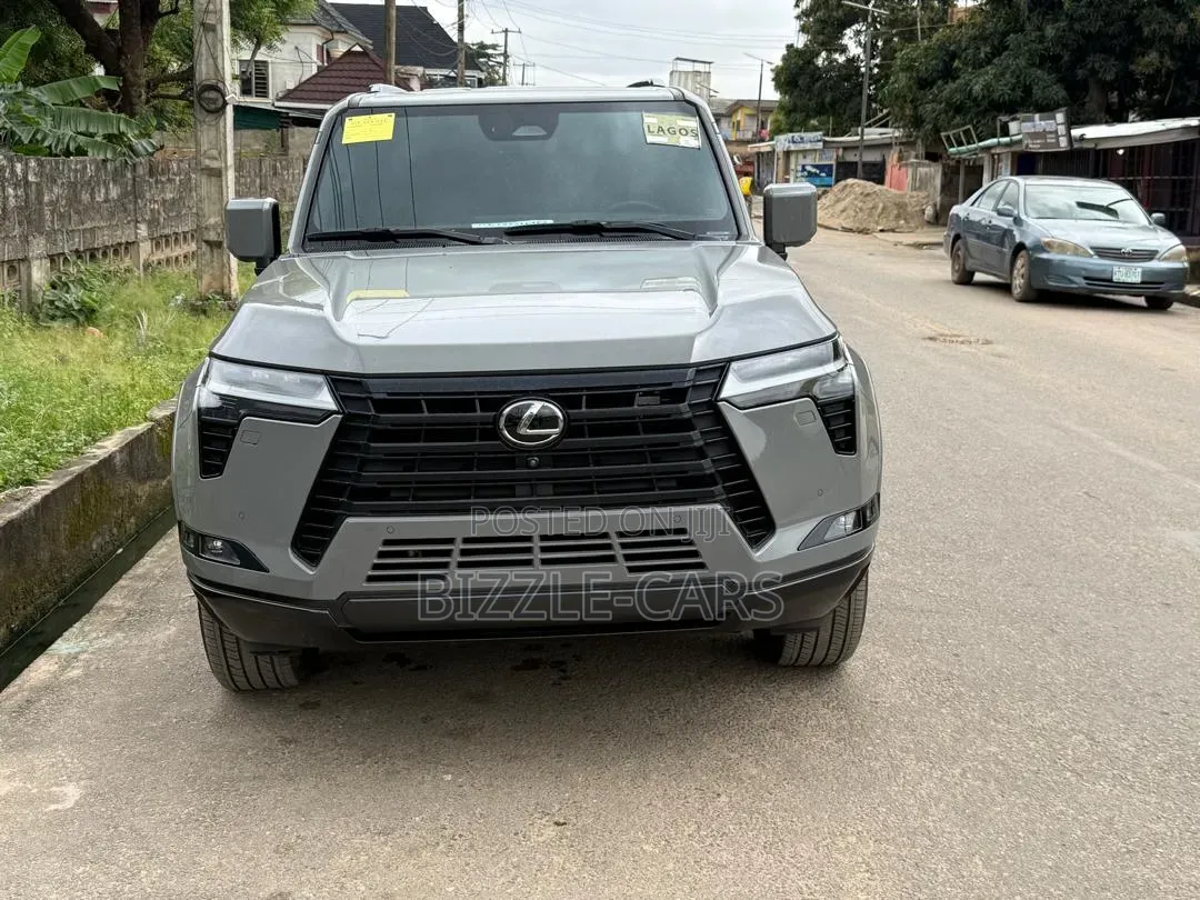 Lexus GX 2024 Gray