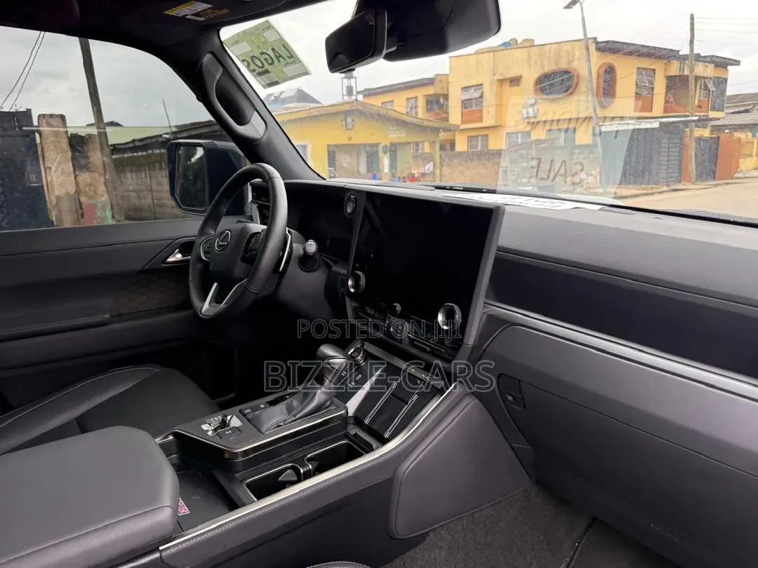 Lexus GX 2024 Gray