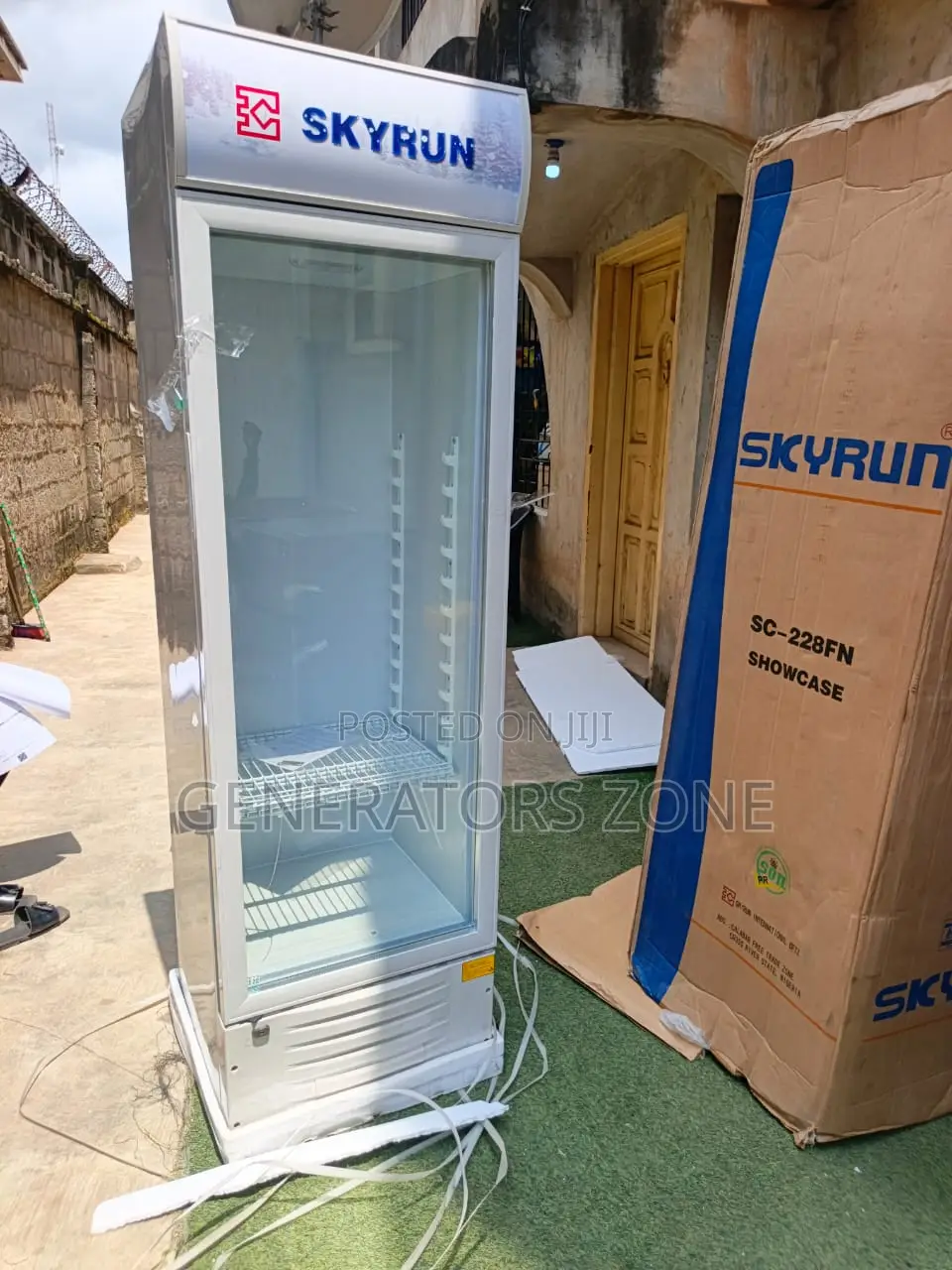 Skyrun SC-228FN 228L Refrigerated Merchandiser