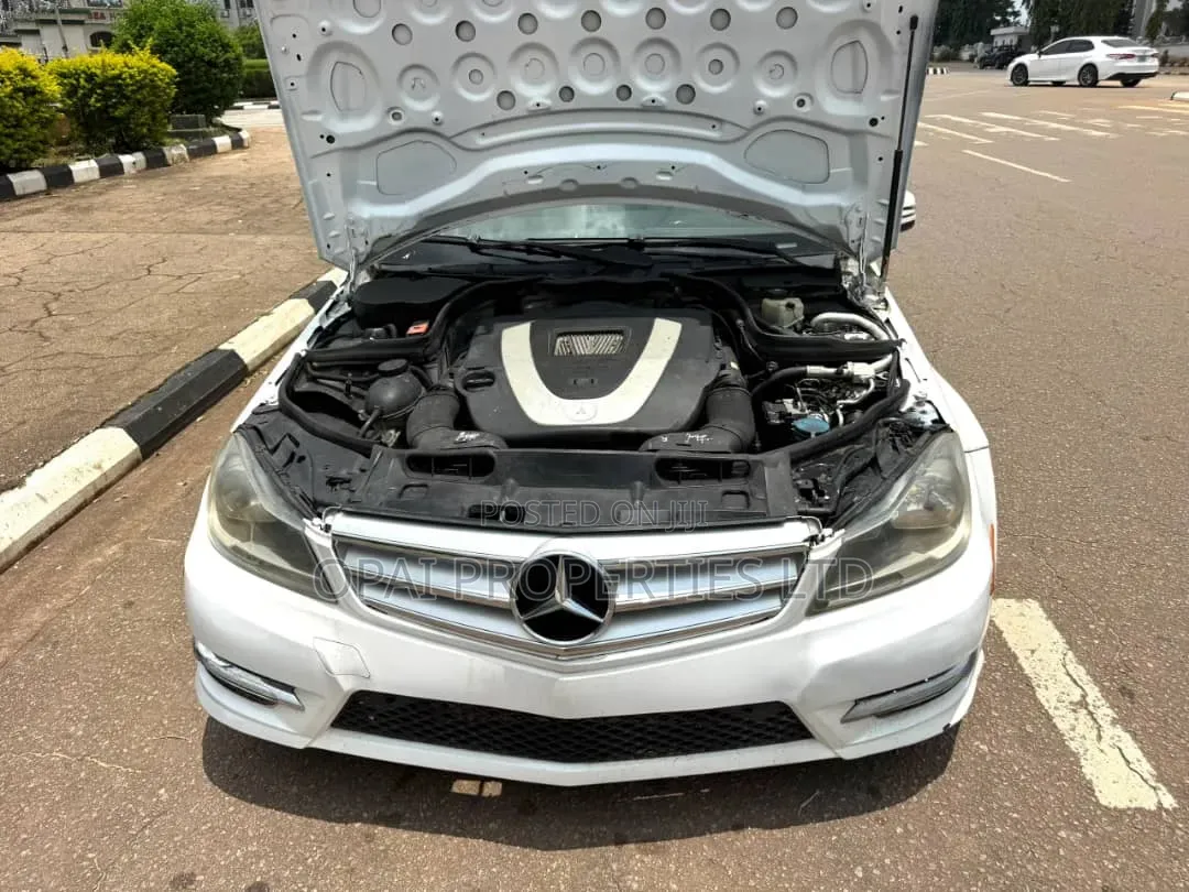Mercedes-Benz C300 2012 White