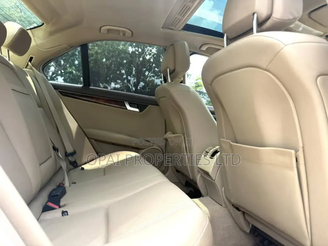 Mercedes-Benz C300 2012 White