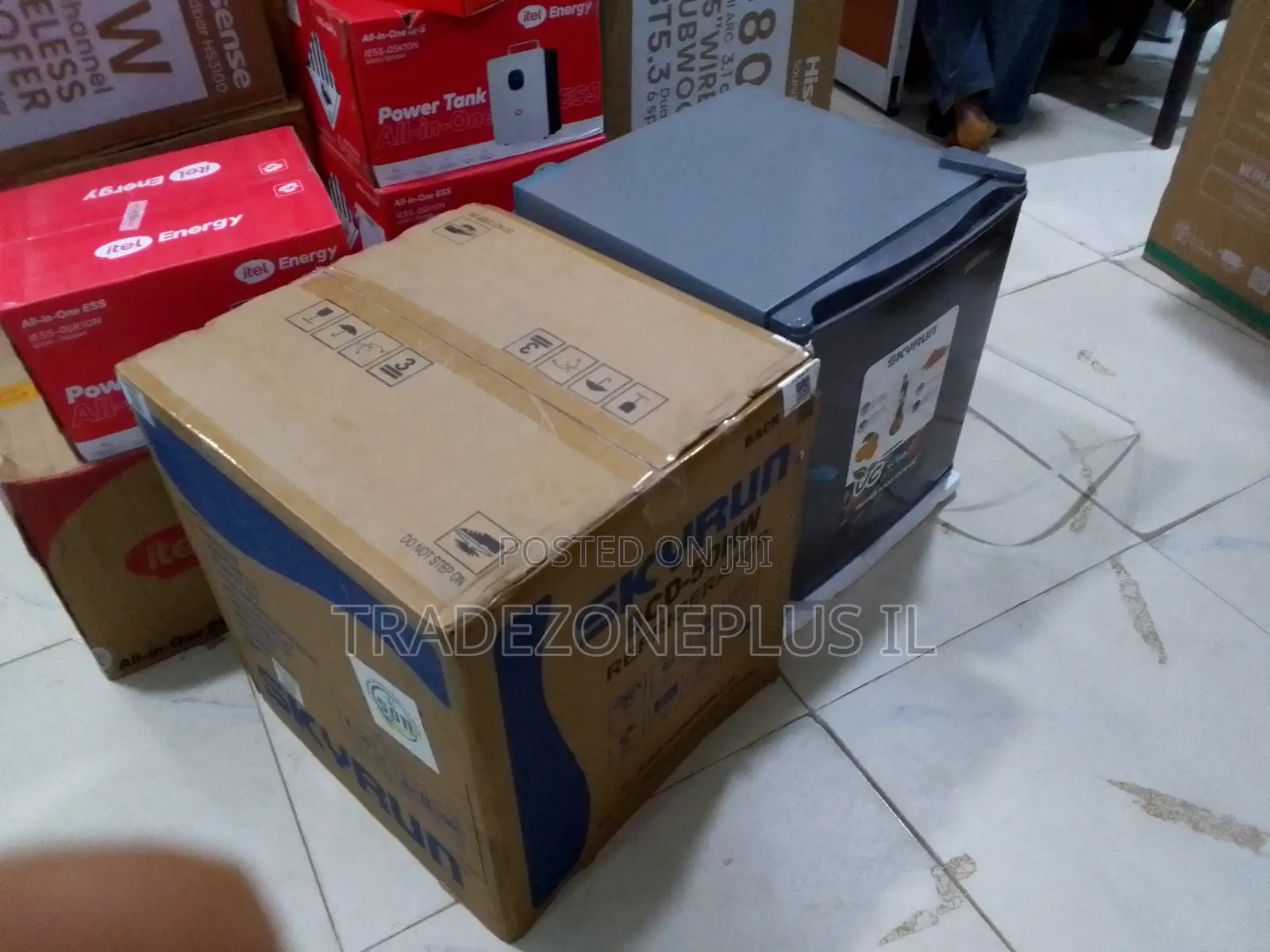 Skyrun 50L Small Refrigerator – Convenient Personal Cooling
