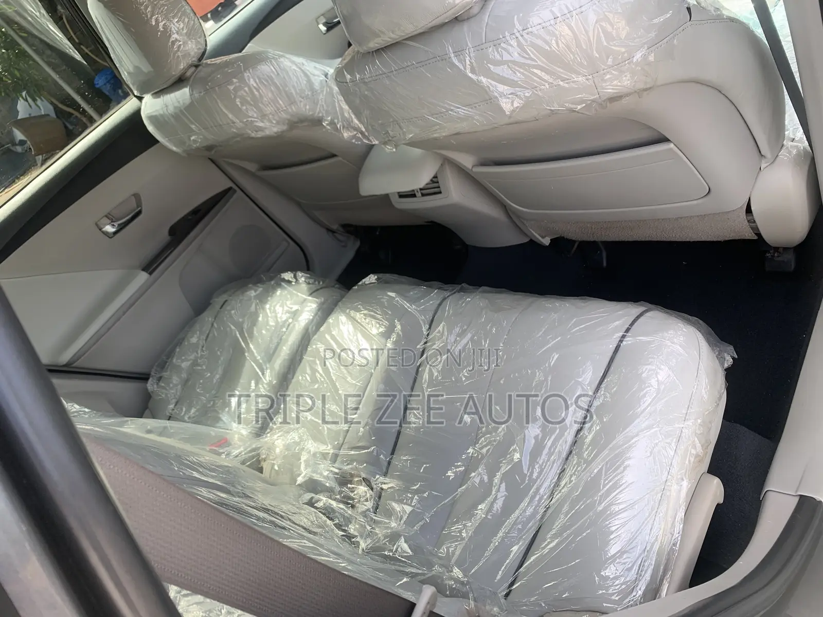 Toyota Venza AWD 2010 Gray