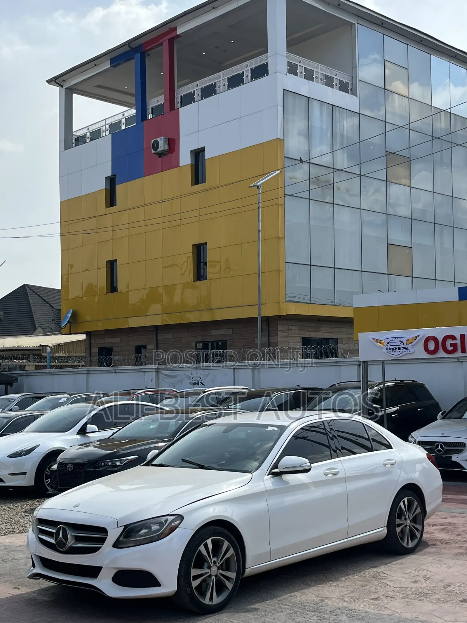 Mercedes-Benz C300 2014 Black