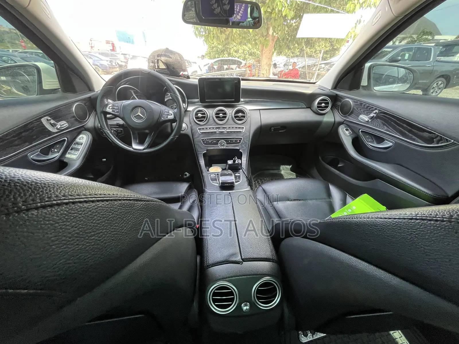 Mercedes-Benz C300 2014 Black
