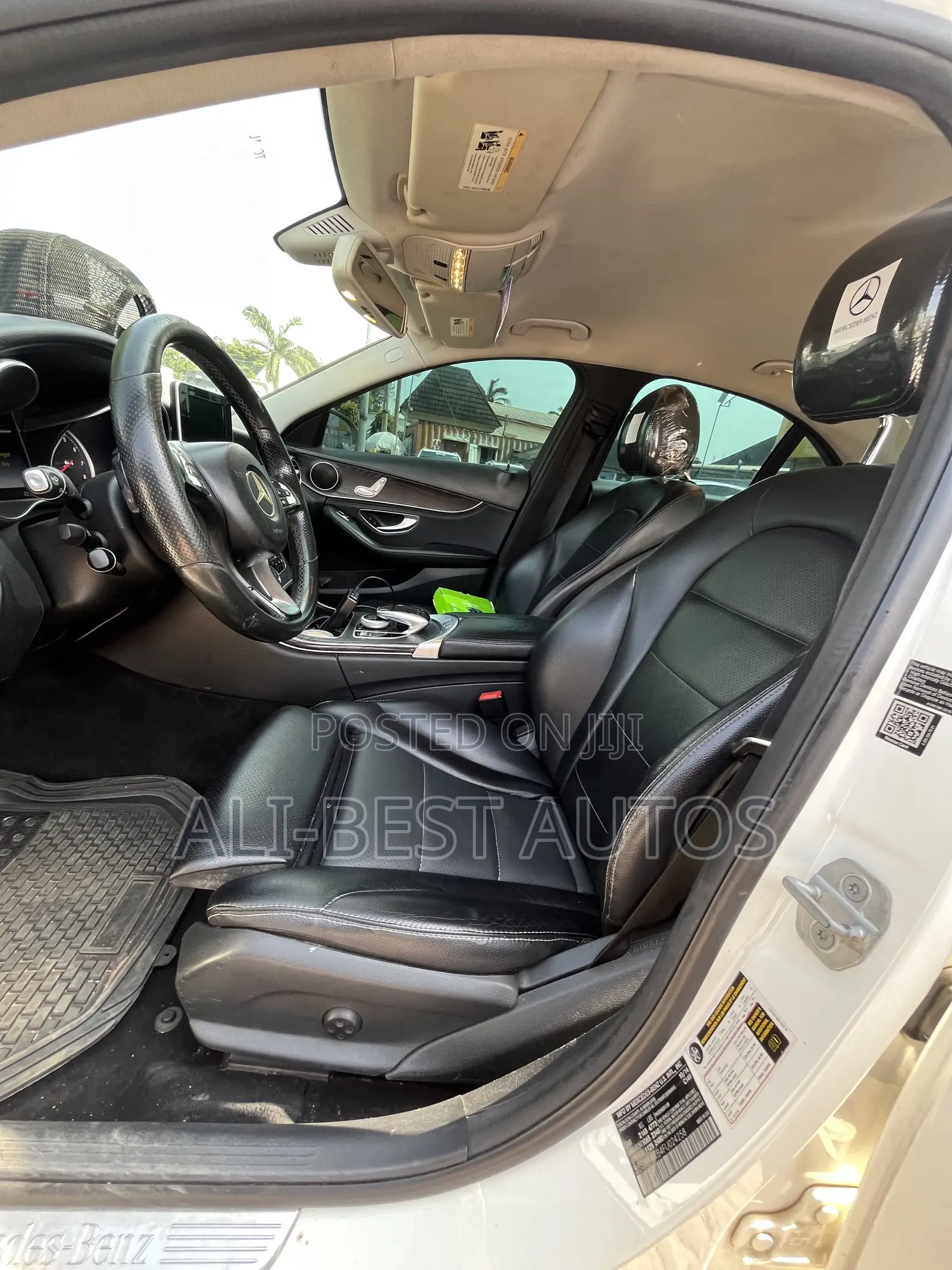 Mercedes-Benz C300 2014 Black