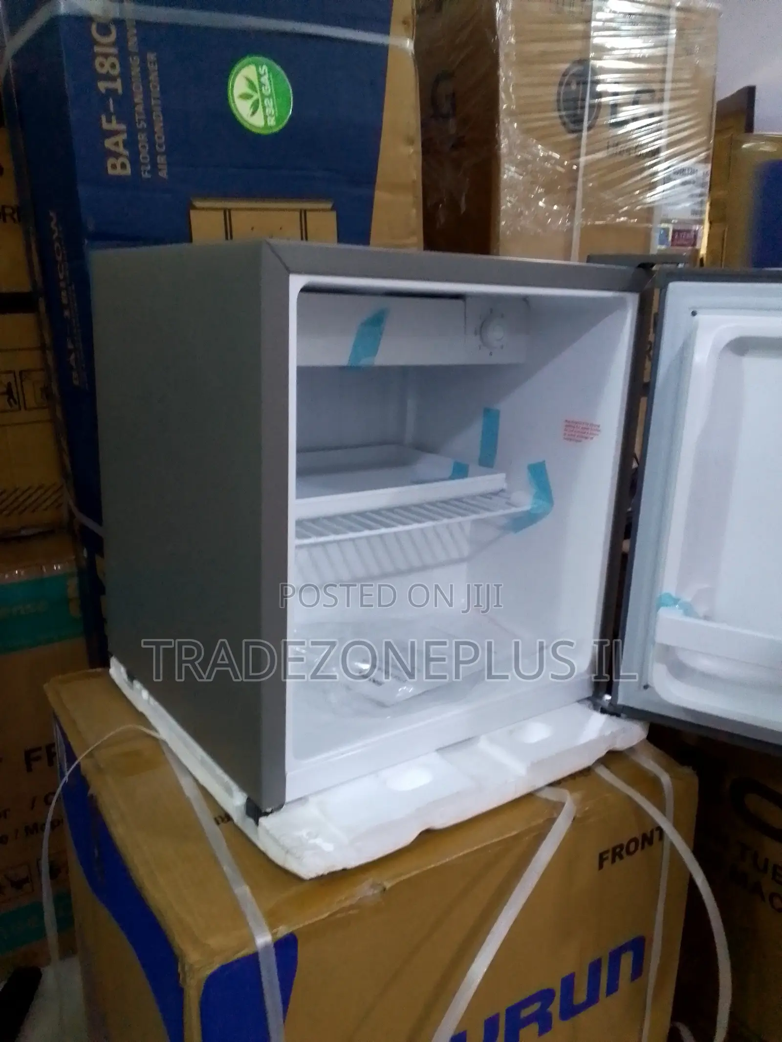 50L Skyrun Compact Fridge – Modern Bedroom Essential