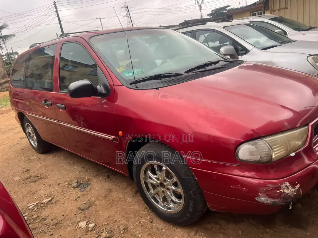 Ford Windstar 2003 Red