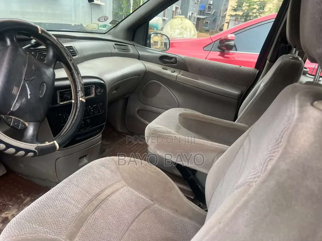 Ford Windstar 2003 Red