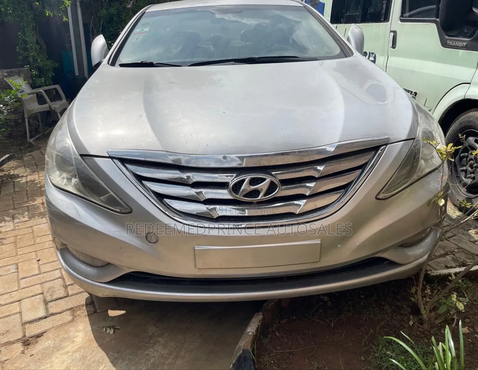 Hyundai Sonata GLS Sedan FWD (2.4L 4cyl 6A) 2012 Silver