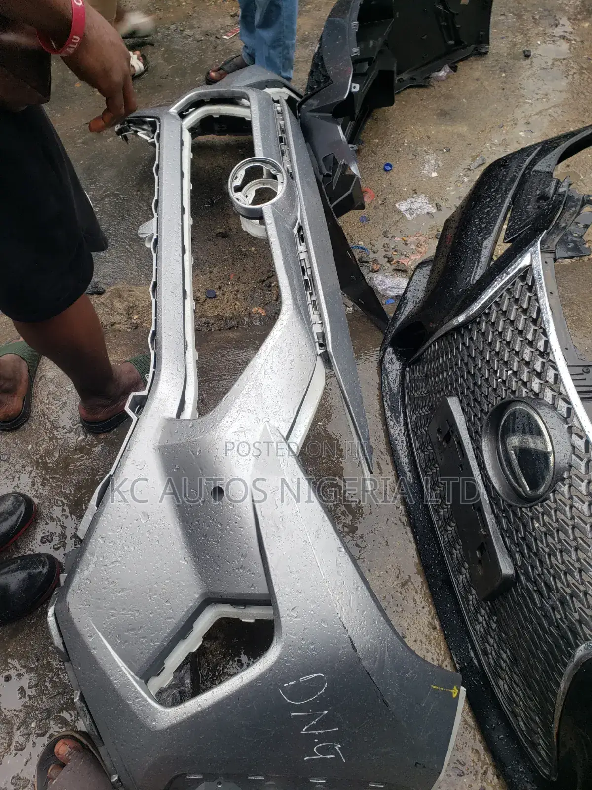 Front Bumper Toyota Rav4 2020 Empty