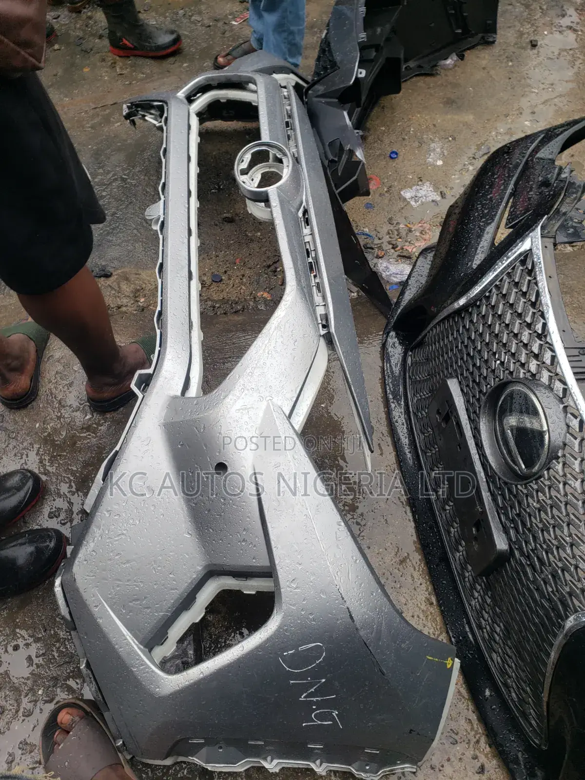 Front Bumper Toyota Rav4 2020 Empty