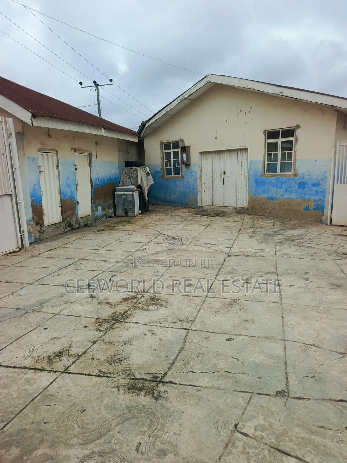 Mini Warehouse With Office at Orita Challenge Ibadan