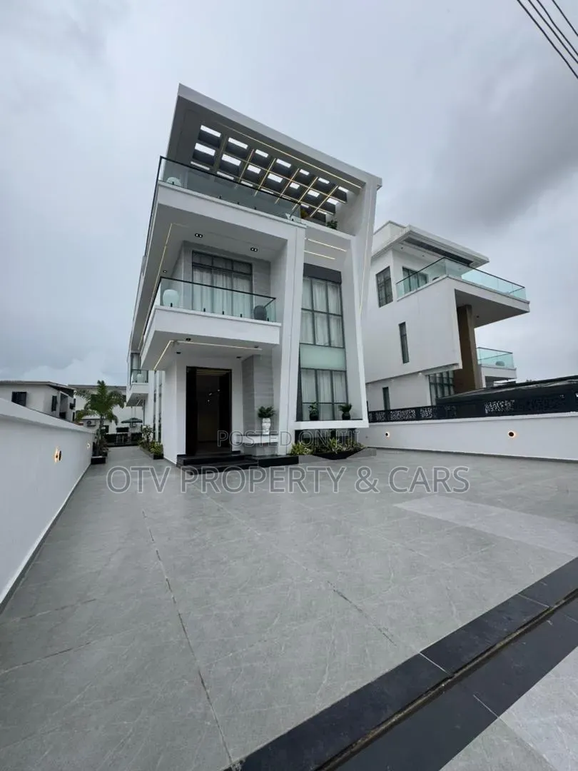 5bdrm House in Osapa london for sale