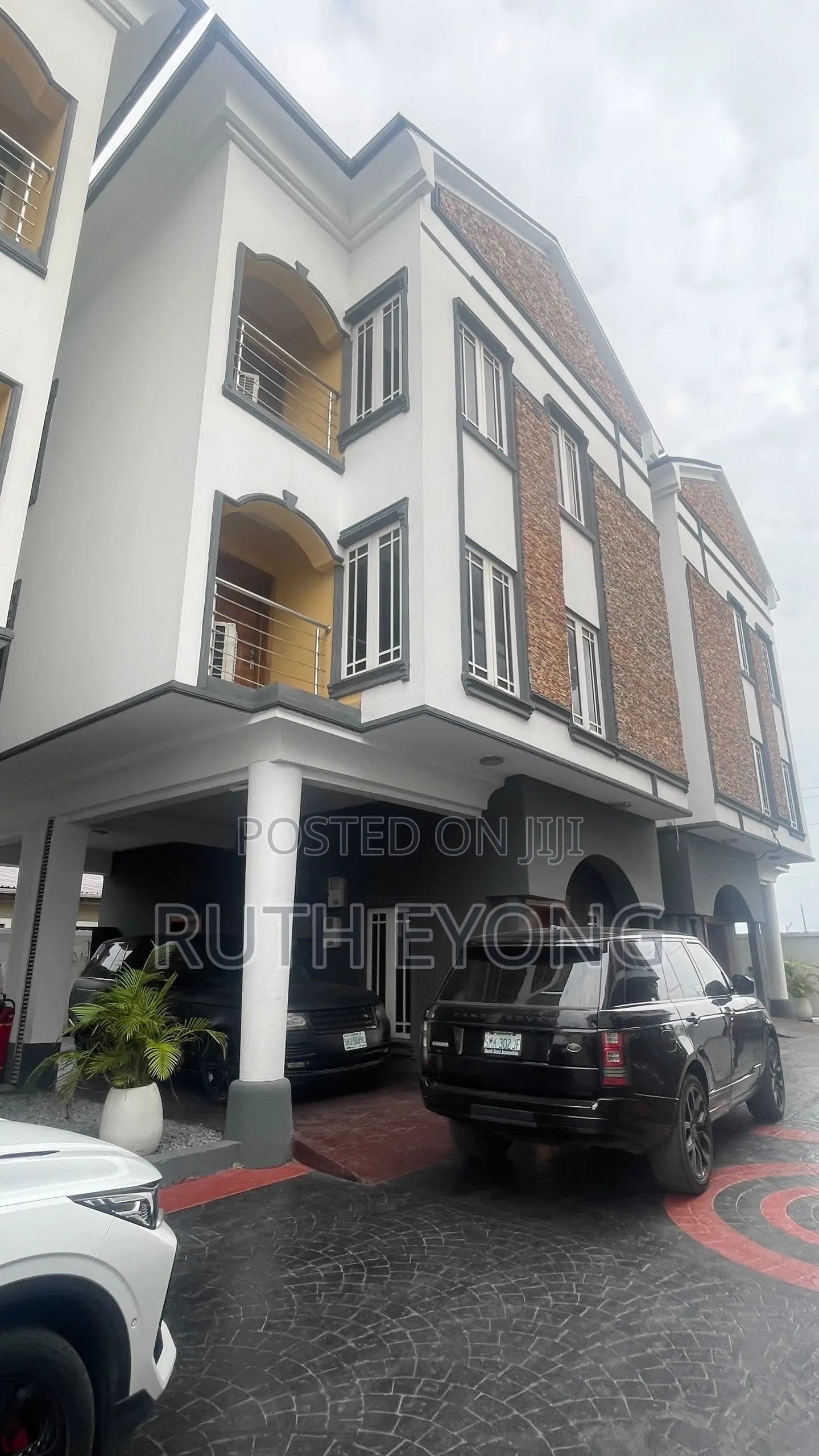 4bdrm Townhouse / Terrace in Oniru - Victoria for rent