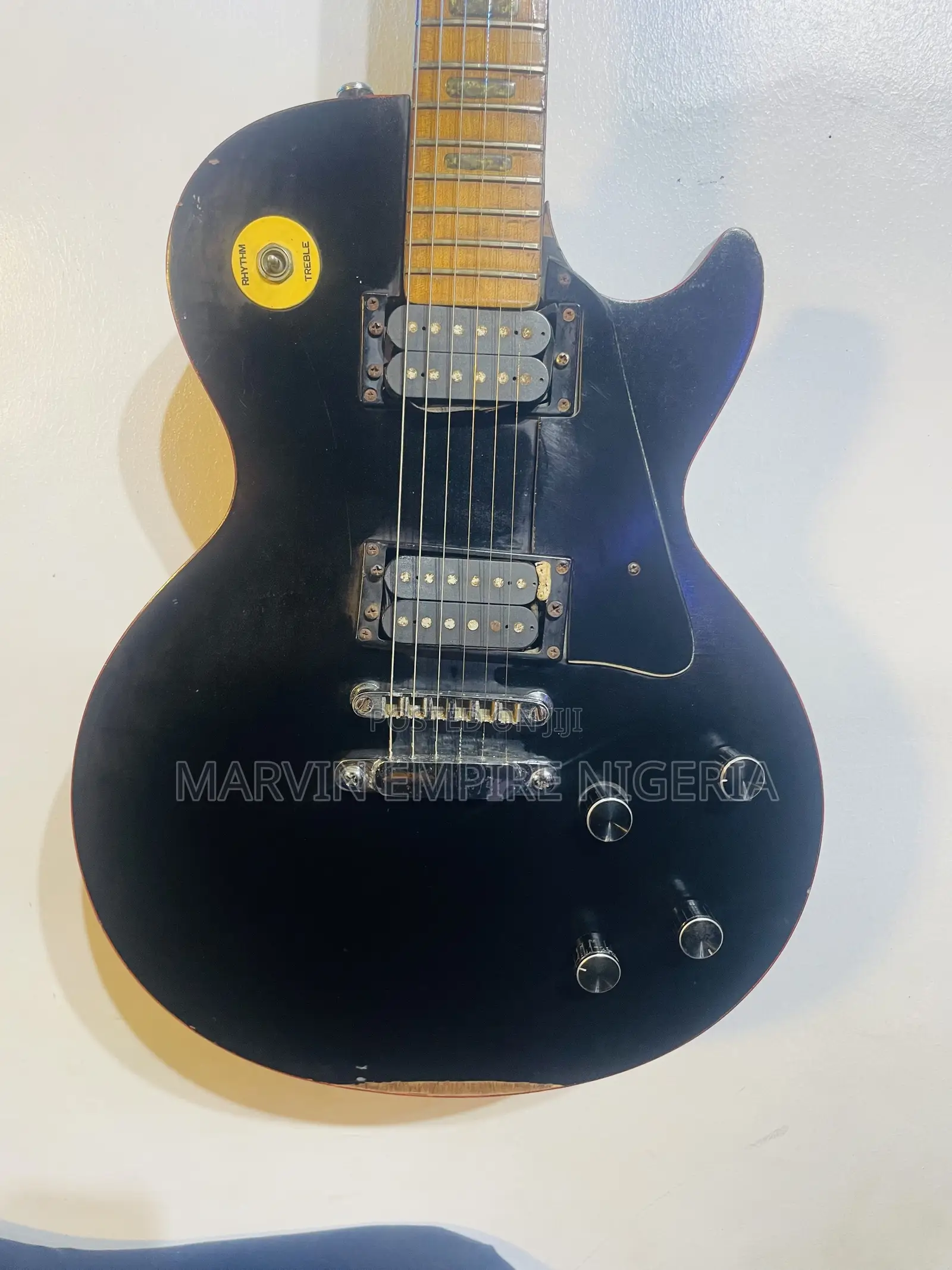 Gibson Jazz Black Guitar With Bag