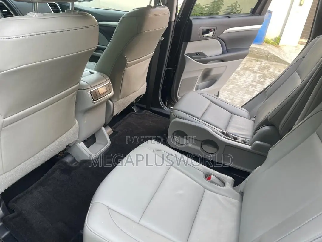 Toyota Highlander Limited 4x4 V6 (3.5L 6cyl 8A) 2017 Black