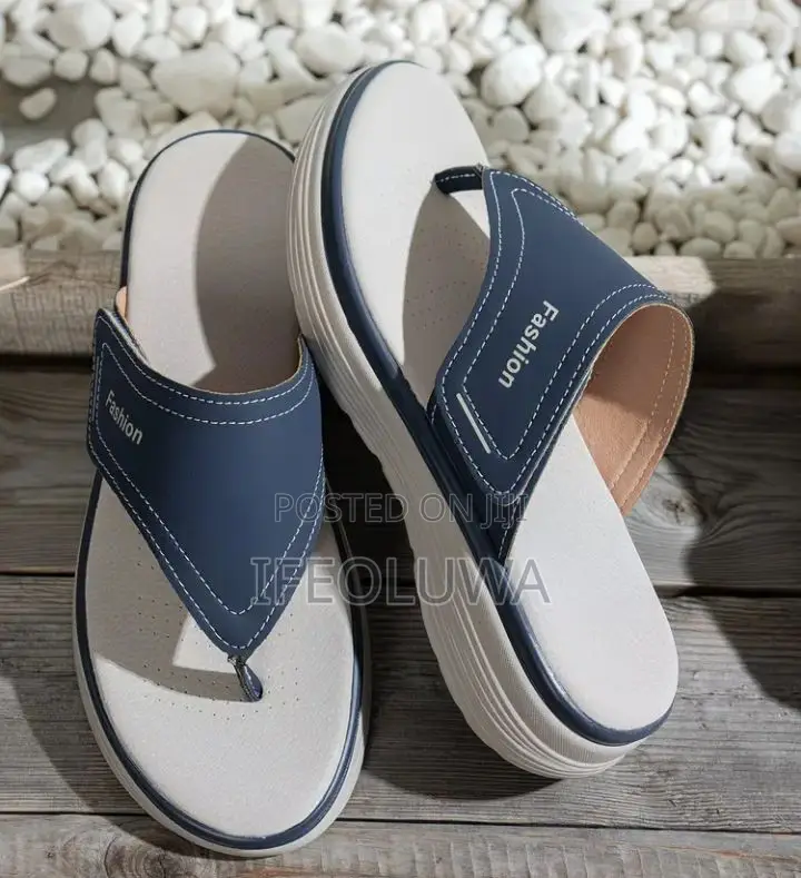 Female Slippers (Stylish Flip-Flops Women Shoes)