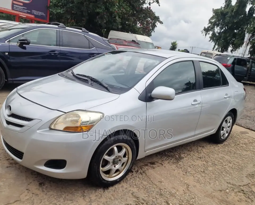 Toyota Yaris 1.5 Automatic 2009 Silver