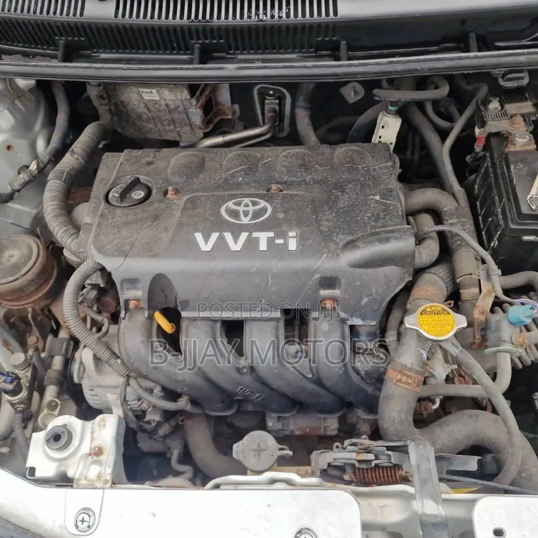 Toyota Yaris 1.5 Automatic 2009 Silver