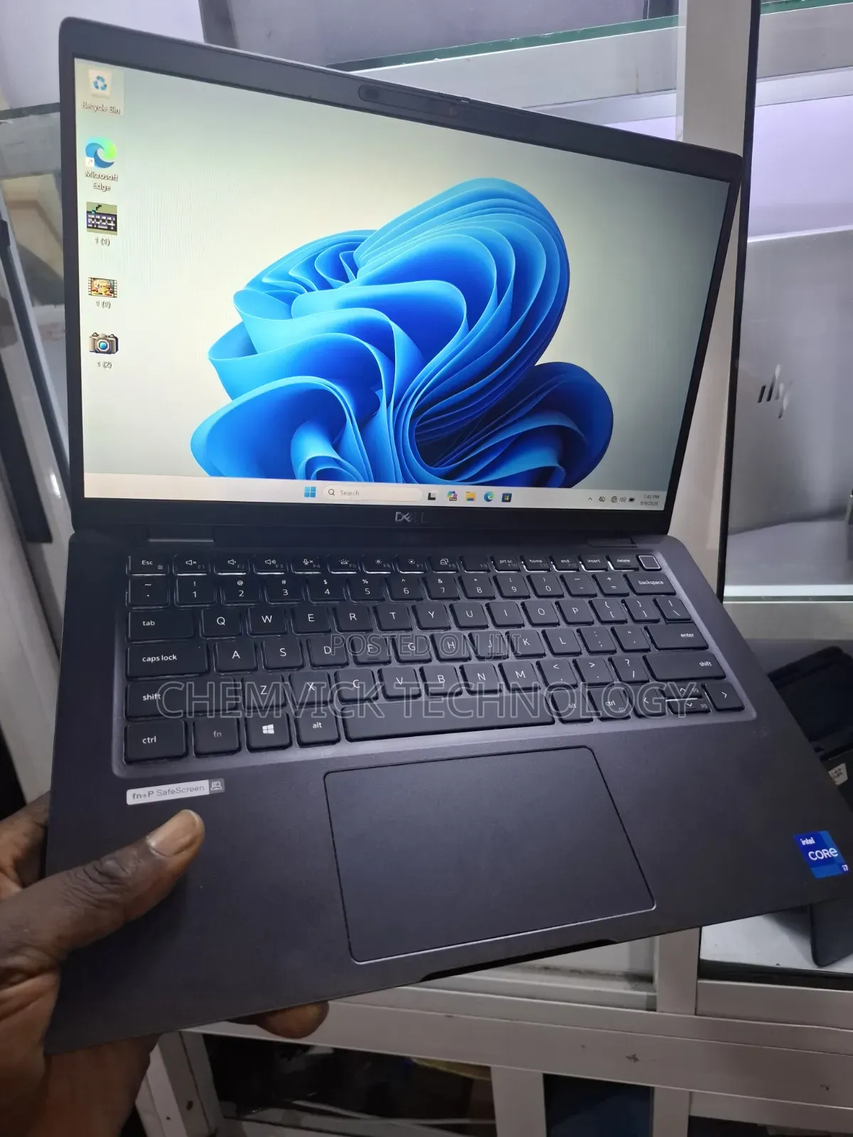 Laptop Dell Latitude 7420 32GB Intel Core i7 SSD 512GB
