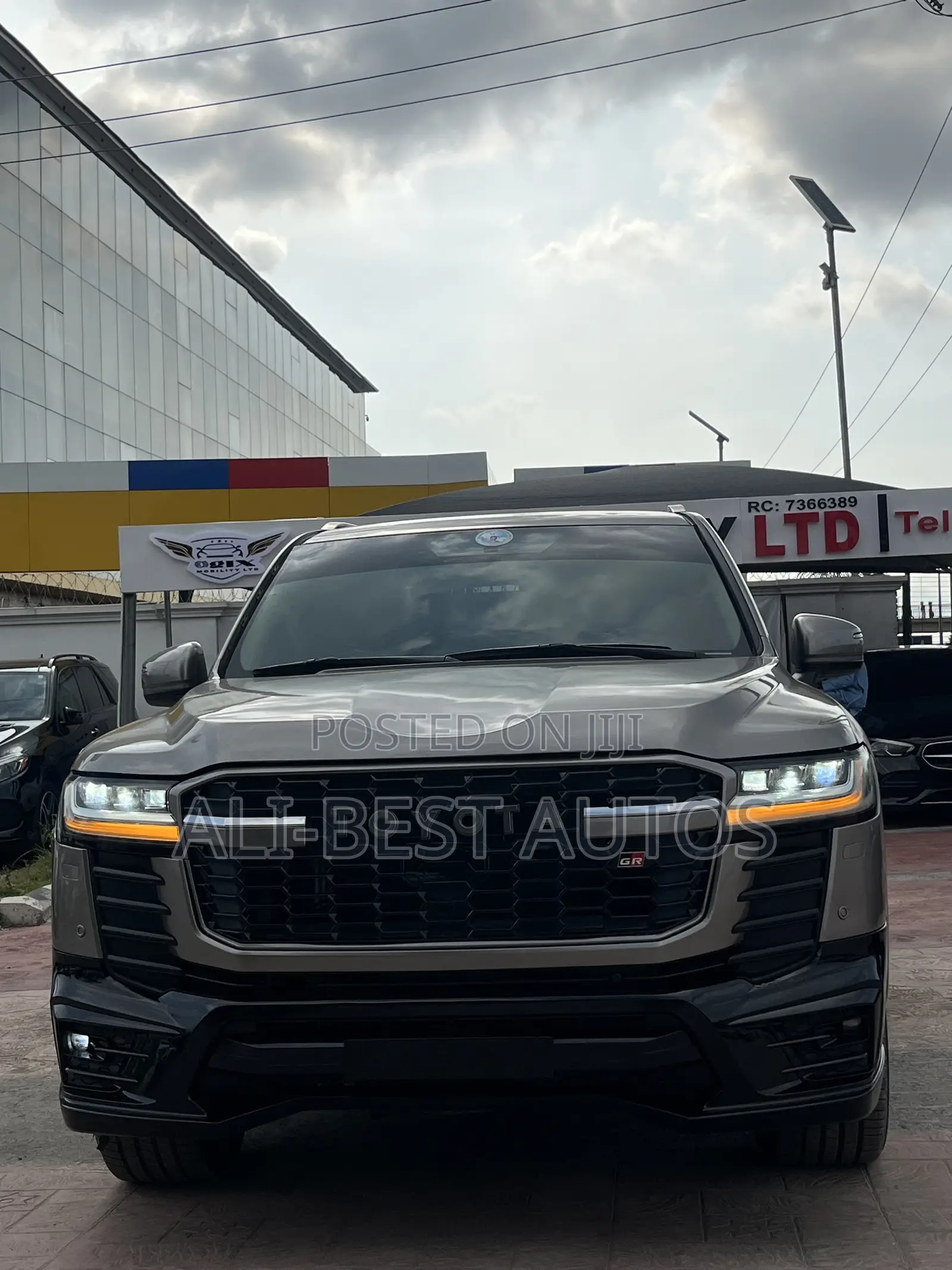 Toyota Land Cruiser 2021 Gold