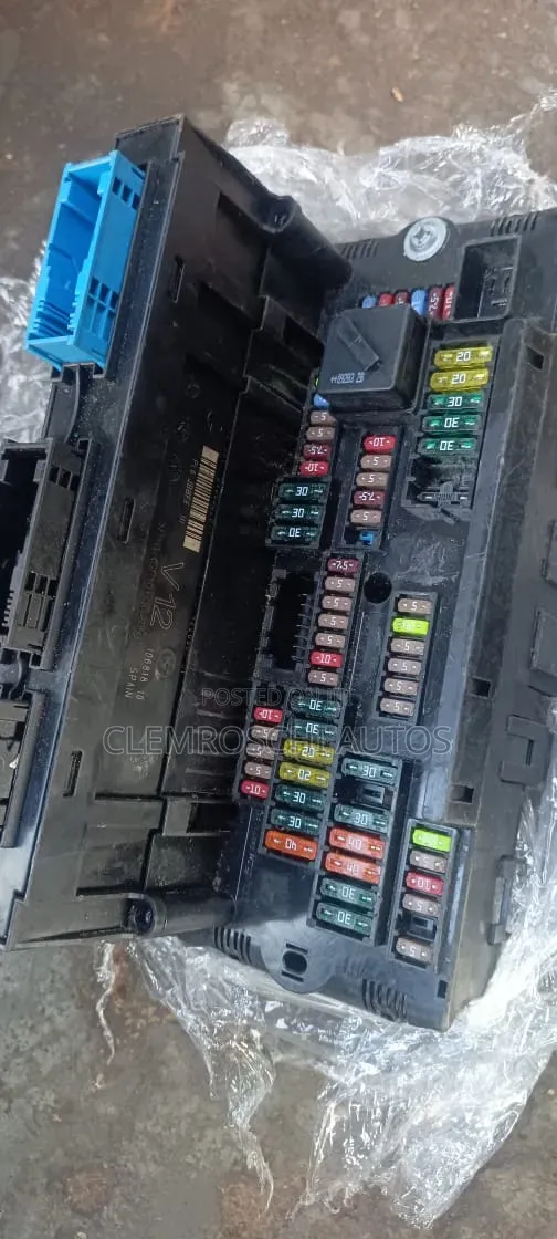 High Quality Certified Complete Brand New Fuse Box Rolls Royce V12