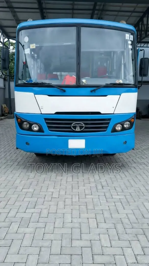 Tata LPO 2012 Blue