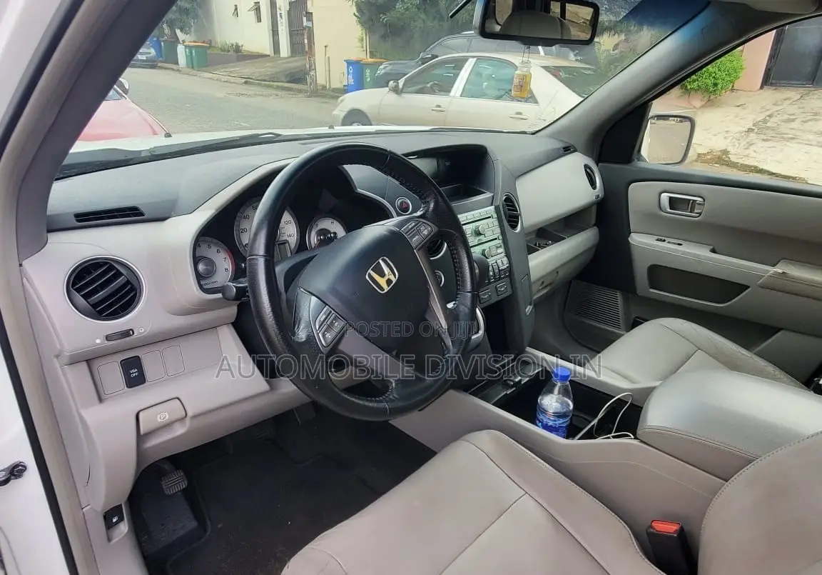 Honda Pilot EX-L 4dr SUV 4WD (3.5L 6cyl 5A) 2011 White