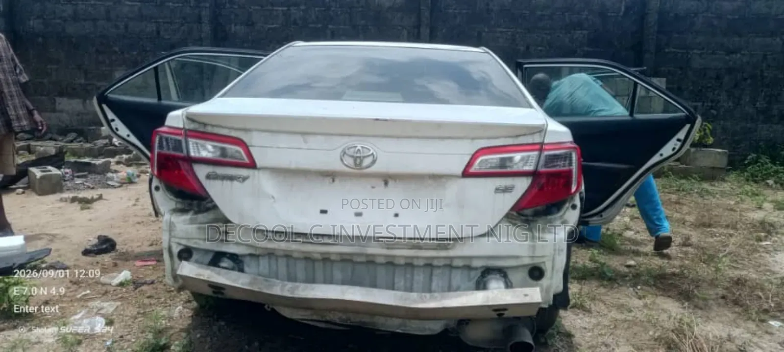 Toyota Camry LE 4dr Sedan (2.5L 4cyl 6A) 2013 White