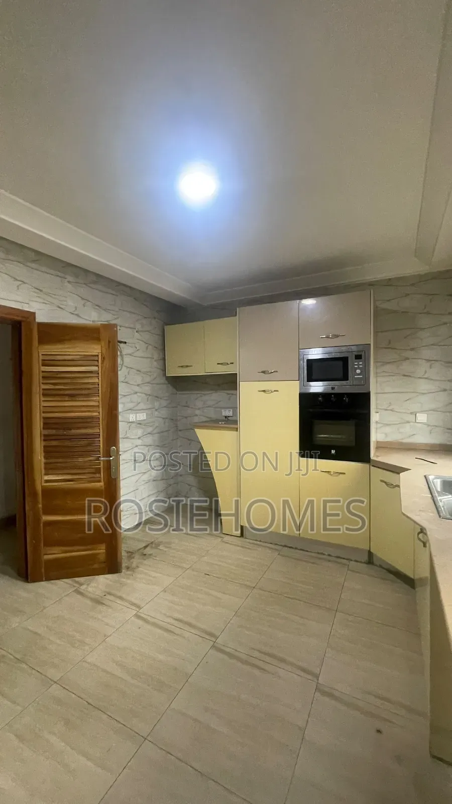 4bdrm Duplex in Oniru, 1004 for rent