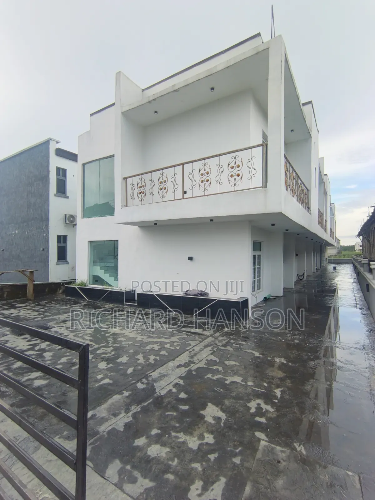 3bdrm Duplex in Amity, Sangotedo for rent