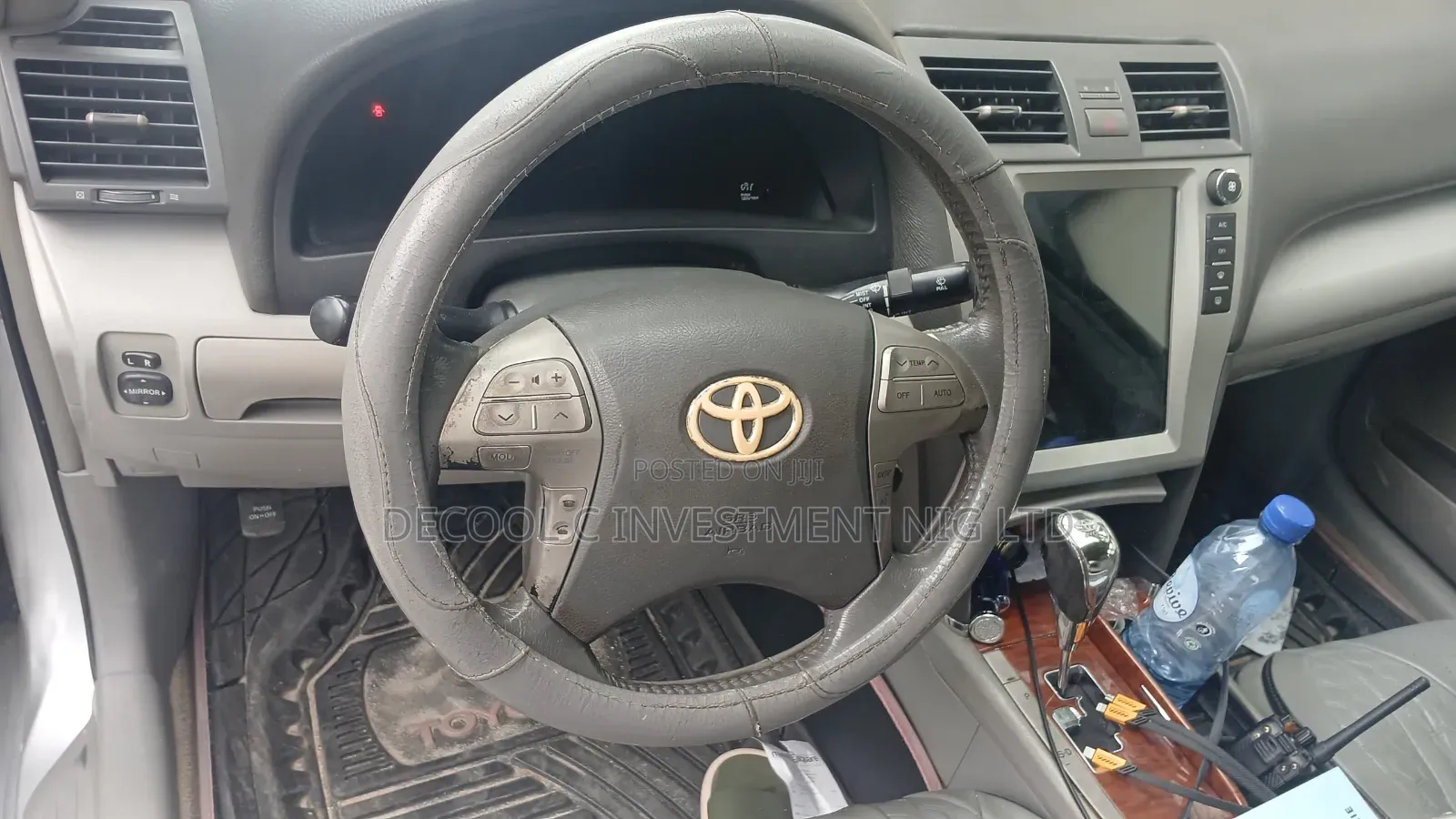 Toyota Camry XLE V6 4dr Sedan (3.5L 6cyl 6AM) 2010 Silver