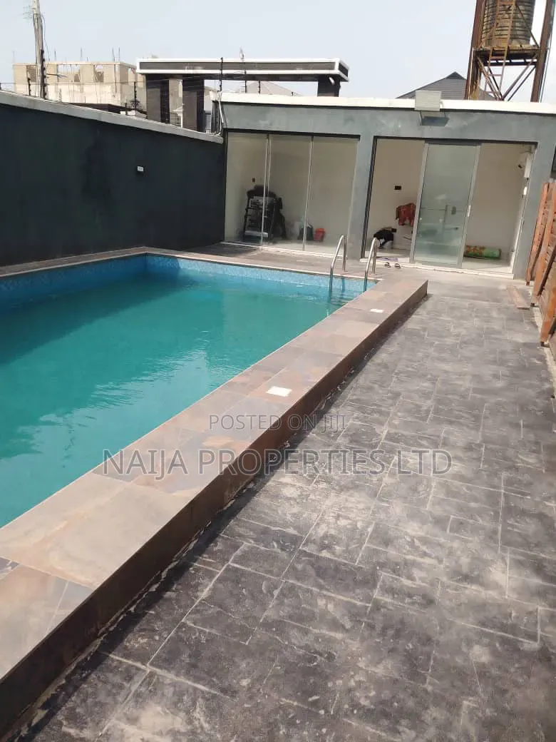 4bdrm Townhouse / Terrace in Ologolo for rent