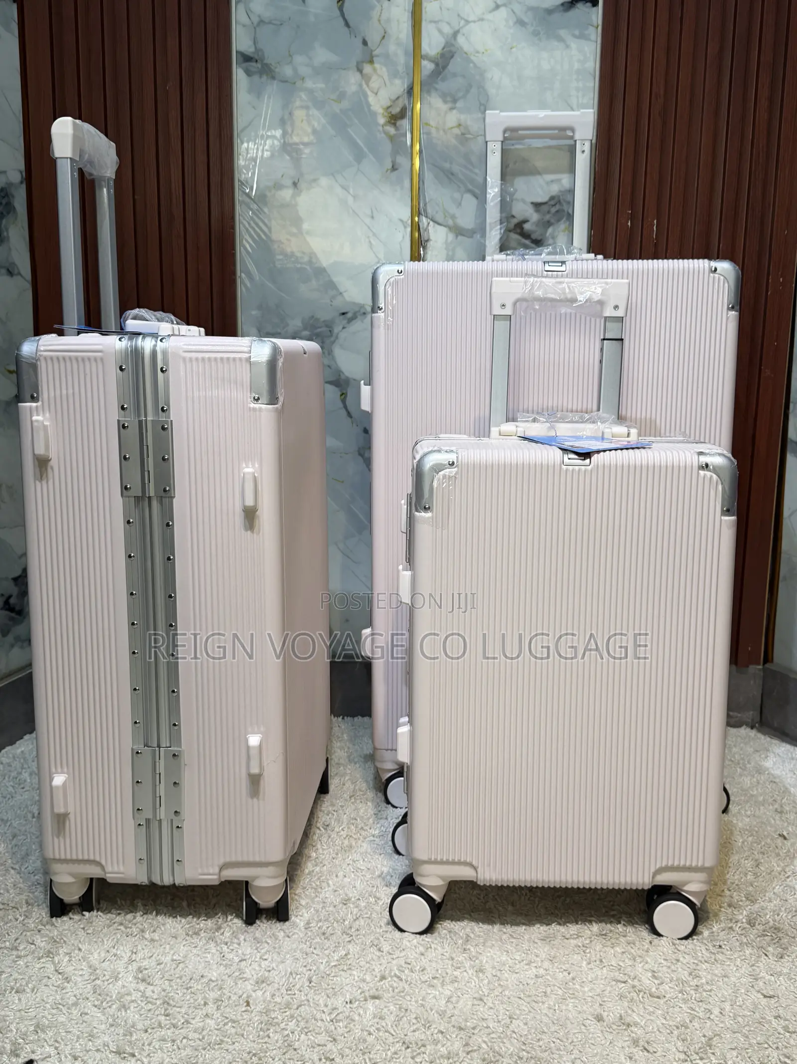 Elegant Aluminum Travel Case