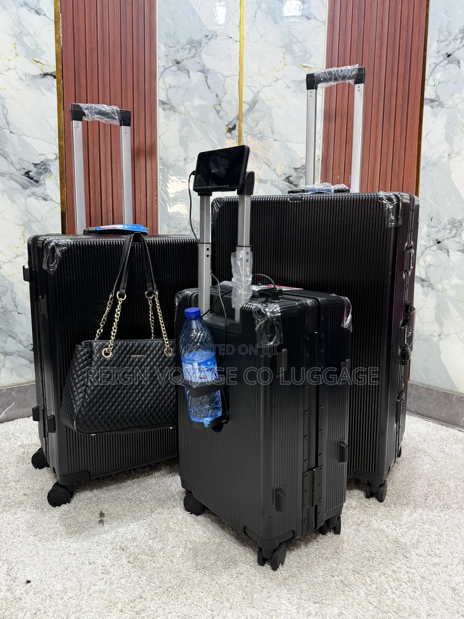 Elegant Aluminum Travel Case