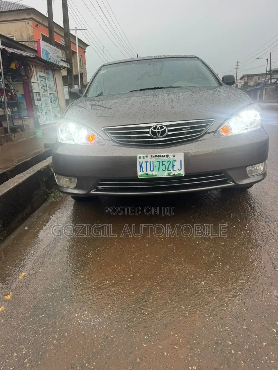 Toyota Camry 2004 Gray