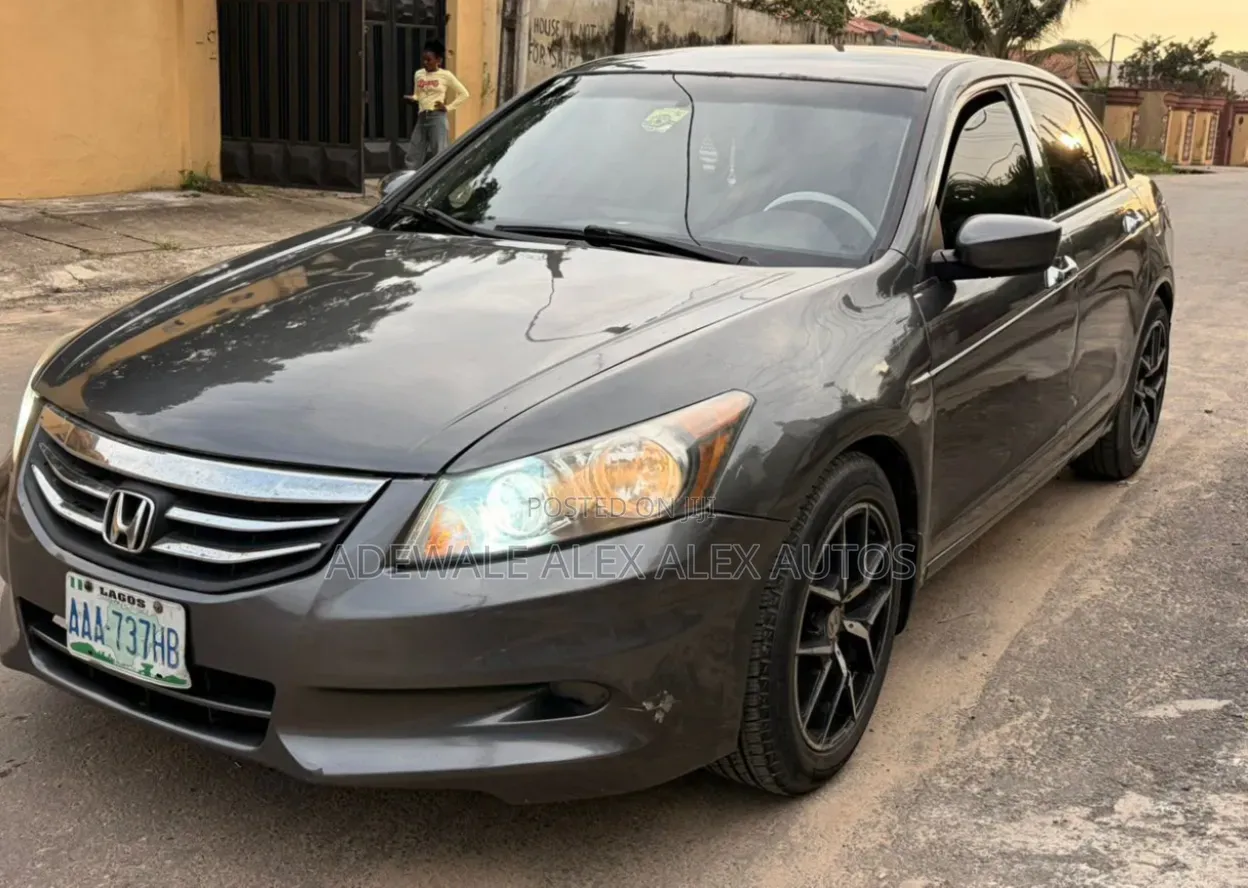 Honda Accord 2010 Gray