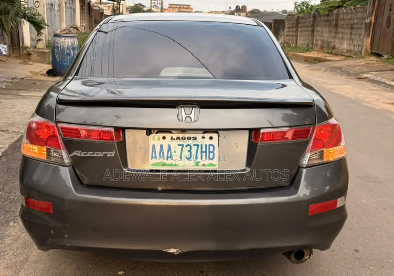Honda Accord 2010 Gray