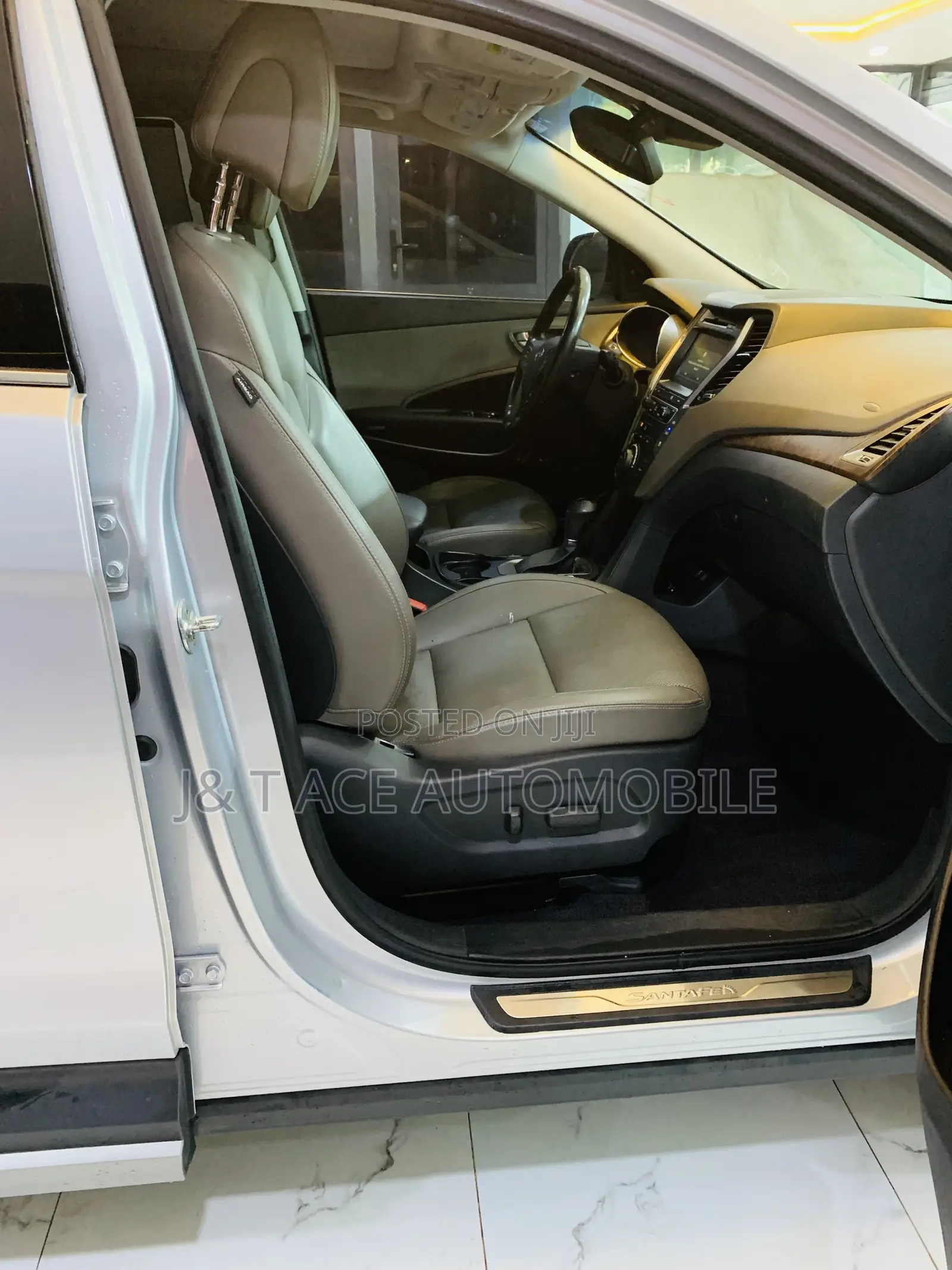 Hyundai Santa Fe 2016 Silver