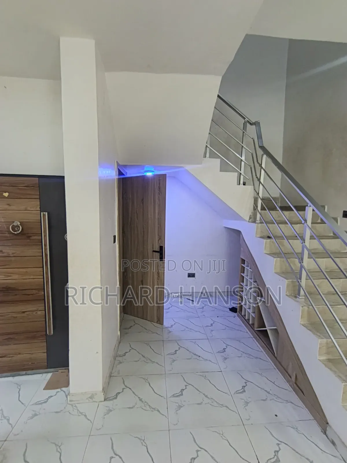 3bdrm Duplex in Secured/Seeviced, Sangotedo for rent