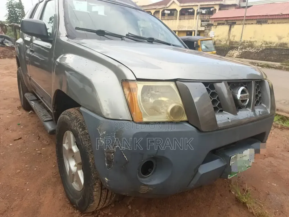 Nissan Xterra X 2006 Gold
